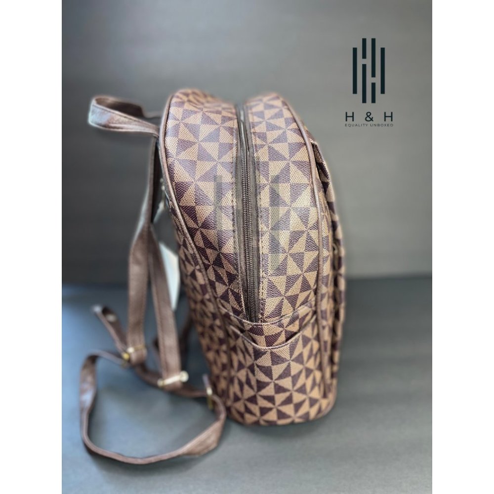 Backpack - Picture 2 of 3